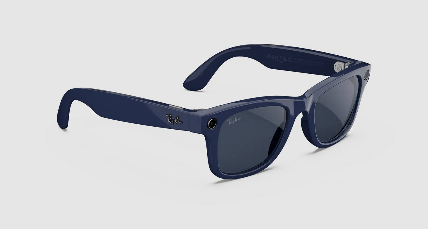 Ray-Ban Meta Wayfarer (Gen 2) smart glasses with camera, AI features, open-ear audio and Clear to Grey Transitions® lenses. Capture, call and listen hands-free in iconic style. Perfect for daily use and creators.